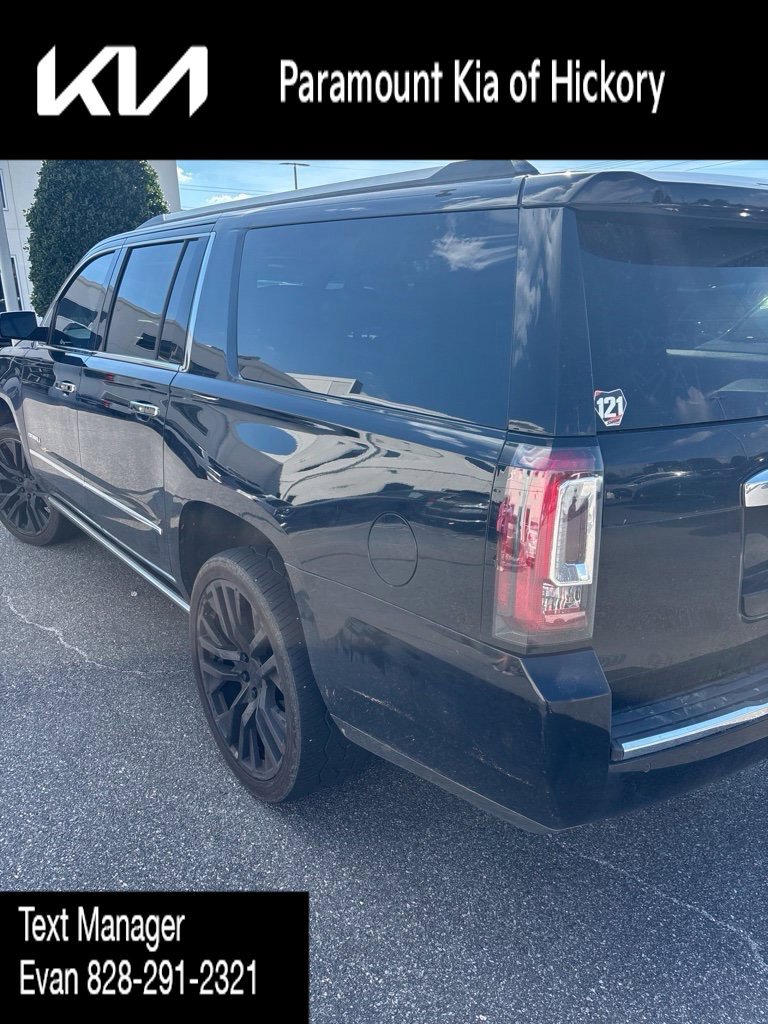 Used 2018 GMC Yukon XL Denali w/ Denali Ultimate Package AWD/4WD image 3