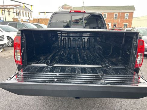 Used 2019 Nissan Frontier SV image 14