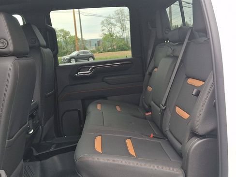 New 2026 GMC Sierra 2500 AT4 w/ AT4 Premium Plus Package AWD/4WD image 6