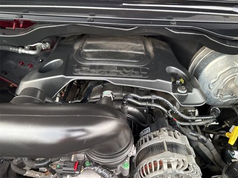 Used 2019 RAM 1500 Limited image 46