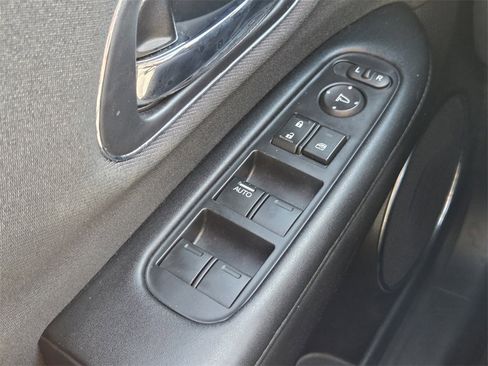 Used 2022 Honda HR-V EX image 22