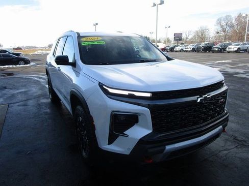 Certified 2024 Chevrolet Traverse Z71 w/ Enhanced Driving Package image 6