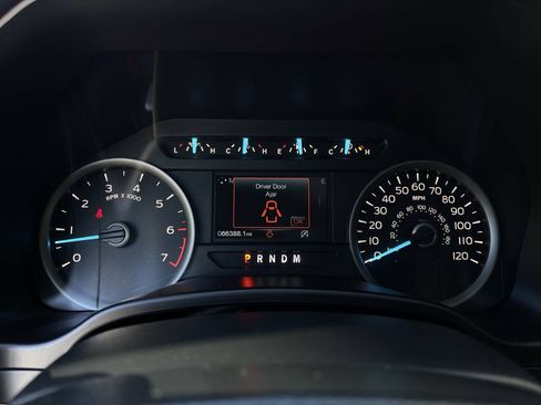 Used 2018 Ford F150 XLT w/ Equipment Group 302A Luxury AWD/4WD image 9