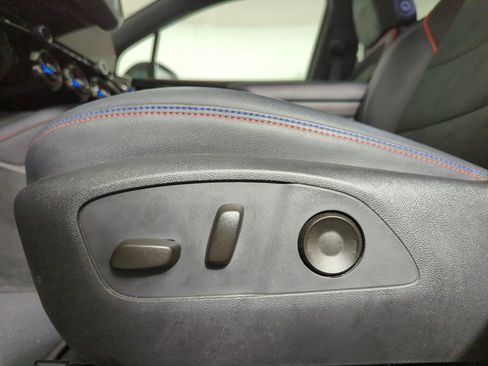 Used 2024 Chevrolet Blazer EV RS image 25