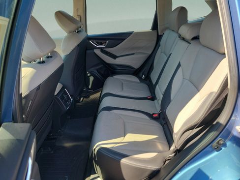Used 2021 Subaru Forester Limited image 10