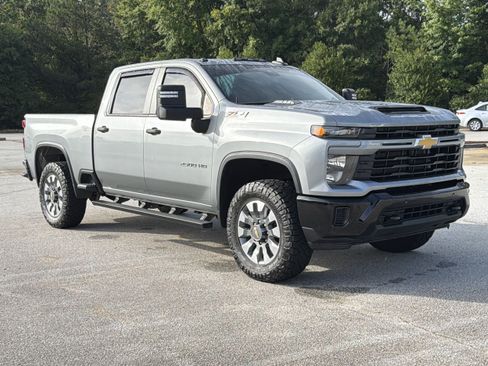 Used 2025 Chevrolet Silverado 2500 Custom w/ Custom Value Package AWD/4WD image 32