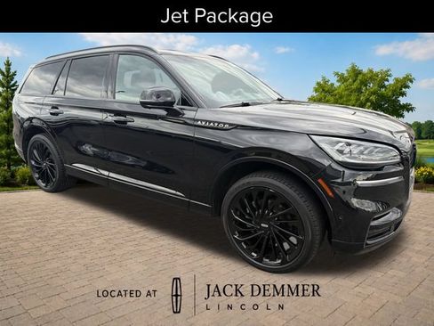 Used 2024 Lincoln Aviator Reserve w/ Jet Package AWD/4WD image 9