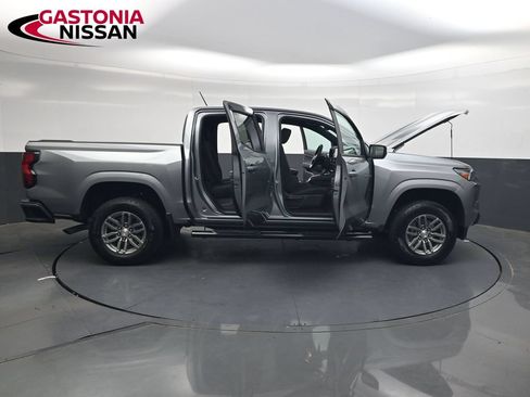 Used 2024 Chevrolet Colorado LT w/ LT Convenience Package II RWD image 43