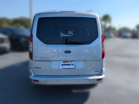 Used 2022 Ford Transit Connect XLT FWD image 6
