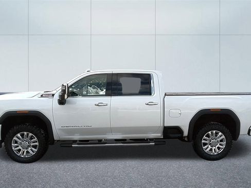 Used 2022 GMC Sierra 2500 Denali image 2