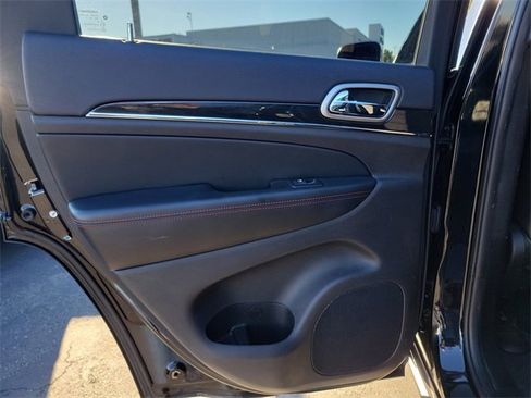 Certified 2018 Jeep Grand Cherokee Trailhawk image 15