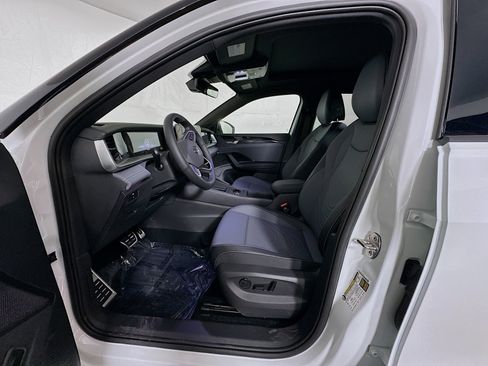 New 2026 Volkswagen Tiguan SE R-Line AWD/4WD image 20