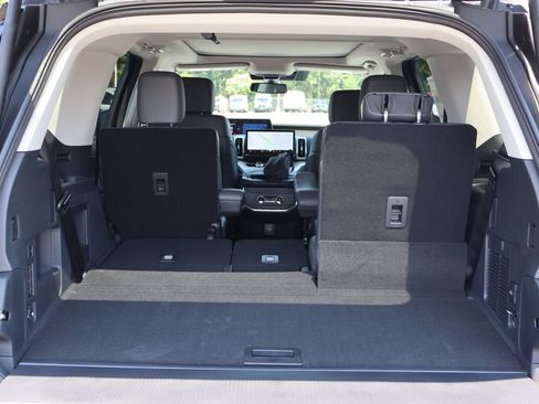 New 2026 Ford Expedition Active AWD/4WD image 23
