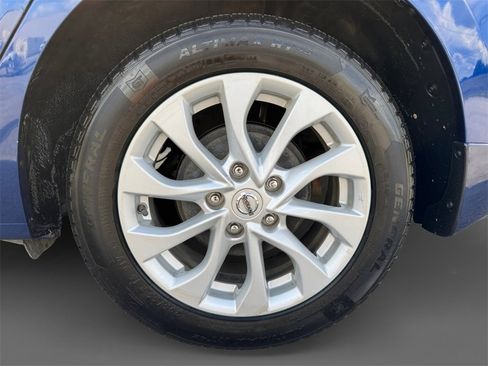 Used 2019 Nissan Sentra SV image 11