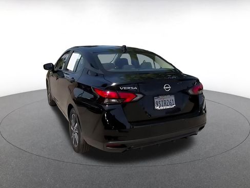 Used 2025 Nissan Versa SV FWD image 11