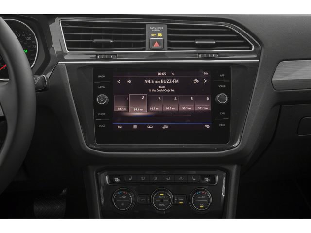 Used 2020 Volkswagen Tiguan SE w/ Panoramic Sunroof Package AWD/4WD image 33