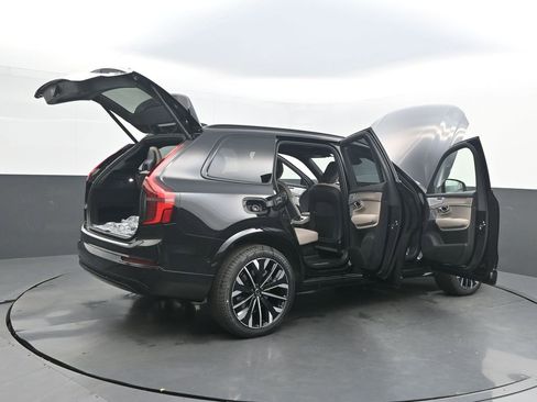 New 2026 Volvo XC90 B6 Ultra w/ Lounge Package AWD/4WD image 39