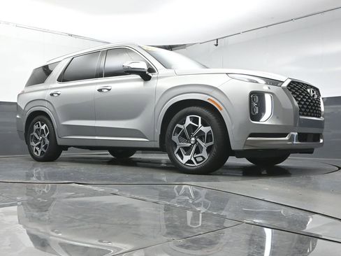 Used 2022 Hyundai Palisade Calligraphy image 41