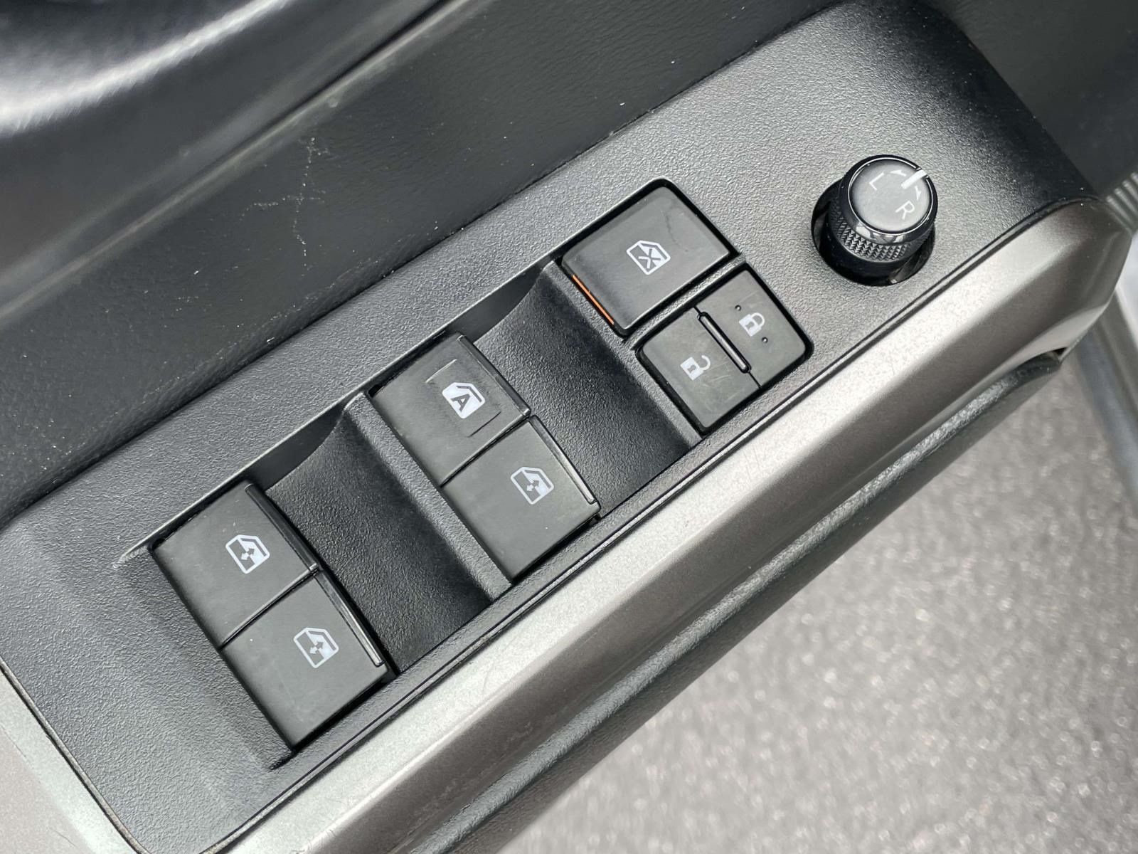 Used 2019 Toyota Tacoma SR5 RWD image 16