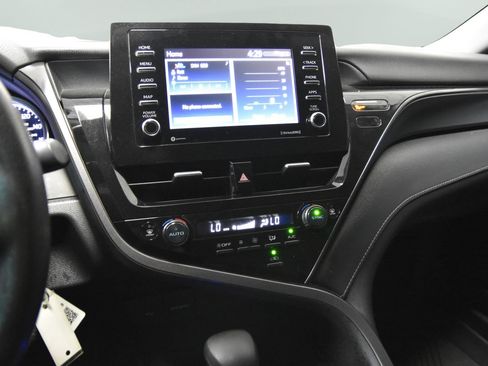 Used 2023 Toyota Camry LE FWD image 32