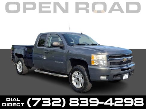 Used 2011 Chevrolet Silverado 1500 LT w/ All-Star Edition AWD/4WD image 1
