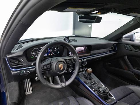 Used 2025 Porsche 911 Carrera T RWD image 5