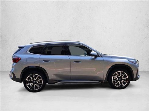 Used 2023 BMW X1 xDrive28i w/ Premium Package AWD/4WD image 5