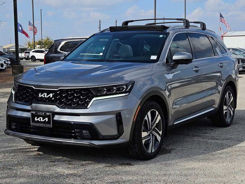 Used 2023 Kia Sorento SX Prestige image 10