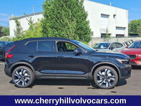 New 2026 Volvo XC40 B5 Plus w/ Protection Package Premier image 7