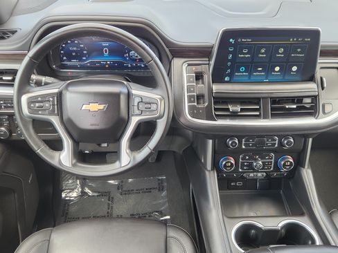 Used 2024 Chevrolet Suburban LT AWD/4WD image 28