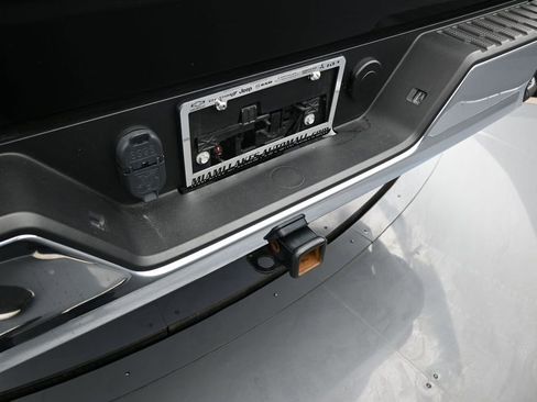 Used 2024 Chevrolet Silverado 1500 LT RWD image 44