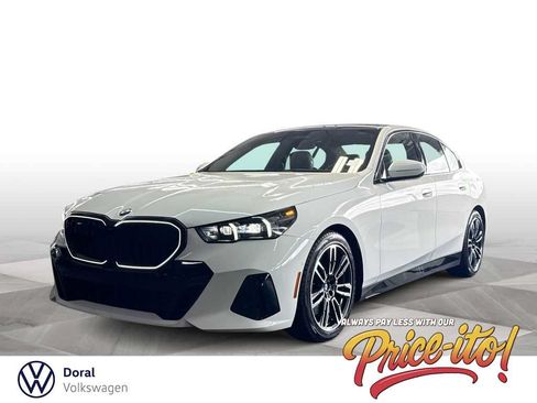 Used 2026 BMW 540i xDrive AWD/4WD image 1