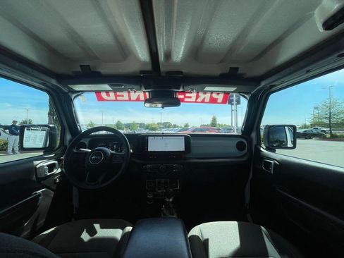 Used 2024 Jeep Wrangler Willys image 26