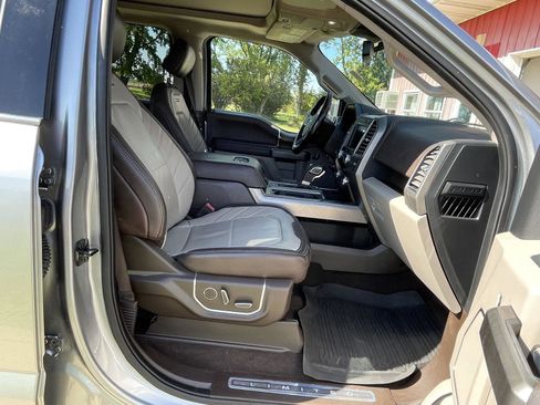 Used 2020 Ford F150 Limited w/ Trailer Tow Package image 32