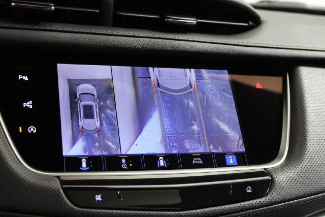 Used 2025 Cadillac XT5 Premium Luxury w/ Technology Package AWD/4WD image 18