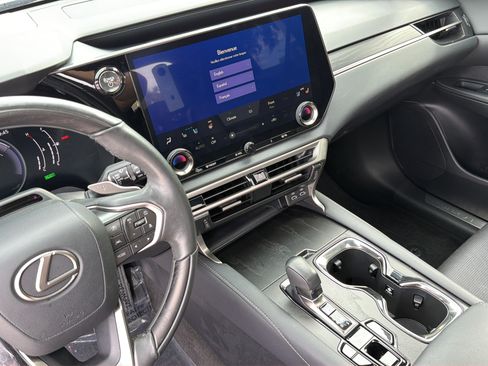 Used 2023 Lexus RX 350 w/ Accessory Package (Z1) AWD/4WD image 23