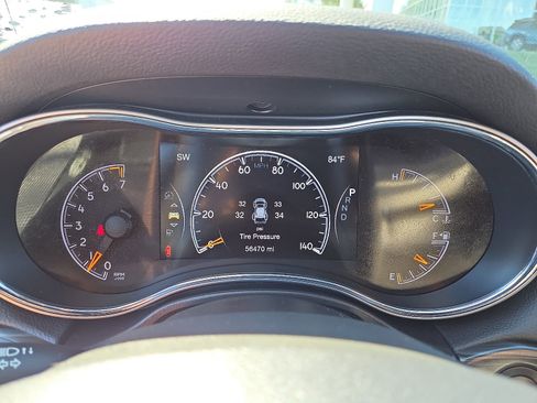 Used 2019 Jeep Grand Cherokee Limited image 21