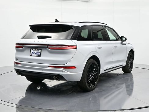 New 2025 Lincoln Corsair Reserve w/ Jet Appearance Package image 5