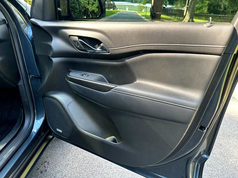 Used 2019 GMC Acadia SLT w/ Black Edition image 31