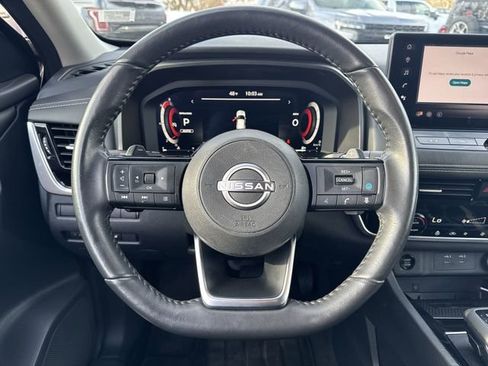 Used 2024 Nissan Rogue SL image 11