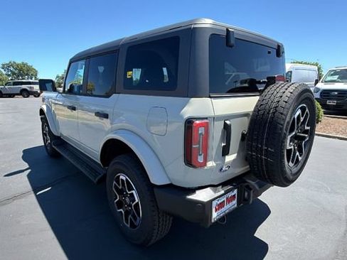New 2026 Ford Bronco Outer Banks AWD/4WD image 6
