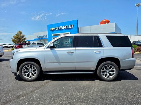 Used 2019 GMC Yukon SLT w/ Open Road Package AWD/4WD image 3
