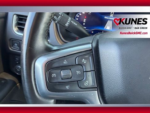 Used 2023 Chevrolet Suburban Premier AWD/4WD image 21