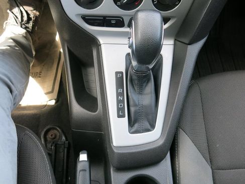 Used 2014 Ford Focus SE FWD image 30