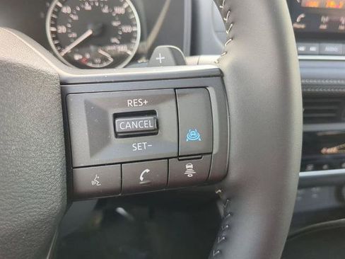 Certified 2026 Nissan Rogue SV FWD image 25