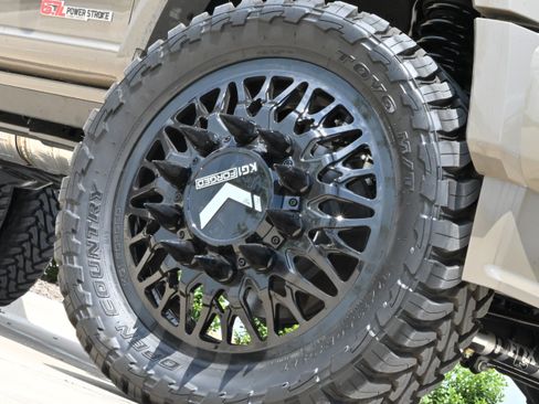 Used 2026 Ford F450 Platinum w/ Platinum Plus Package AWD/4WD image 11