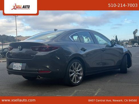 Used 2020 MAZDA MAZDA3 Sedan w/ Preferred Package FWD image 4