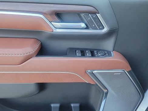 New 2026 GMC Sierra 2500 Denali Ultimate AWD/4WD image 16