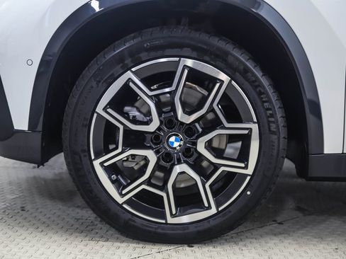 New 2026 BMW X1 xDrive28i w/ Convenience Package image 2