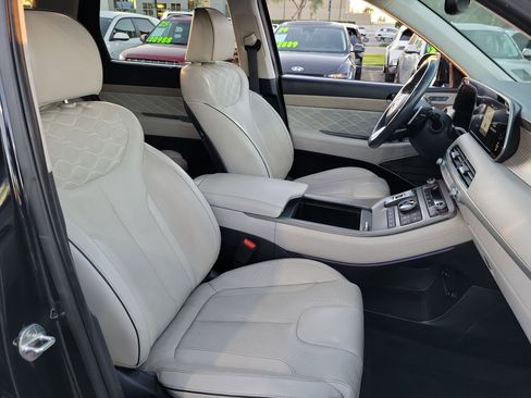 Used 2021 Hyundai Palisade Calligraphy image 21